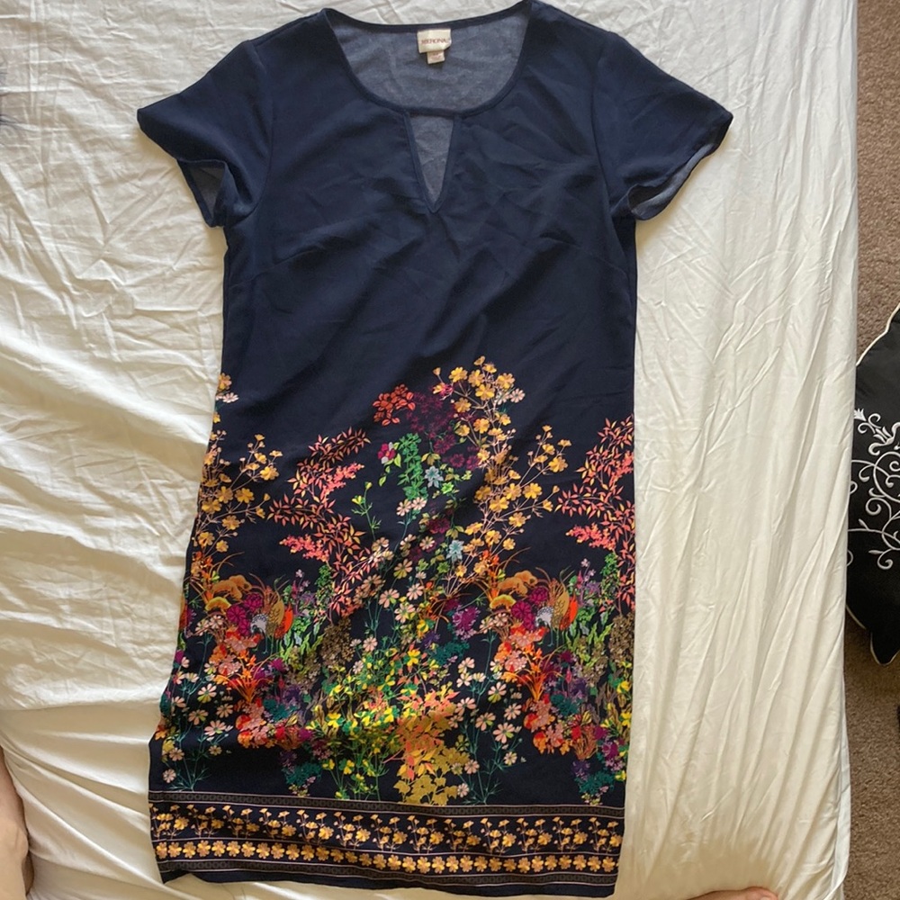 Navy and floral dress. Size xs.
